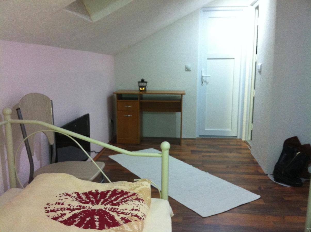 Pansion Zeyno Hotel Sarajevo Room photo